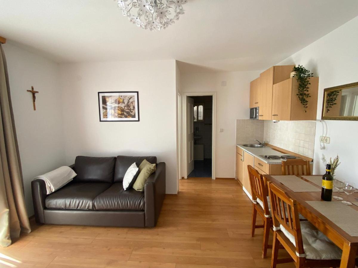Apartments Dubravka Медулин Экстерьер фото