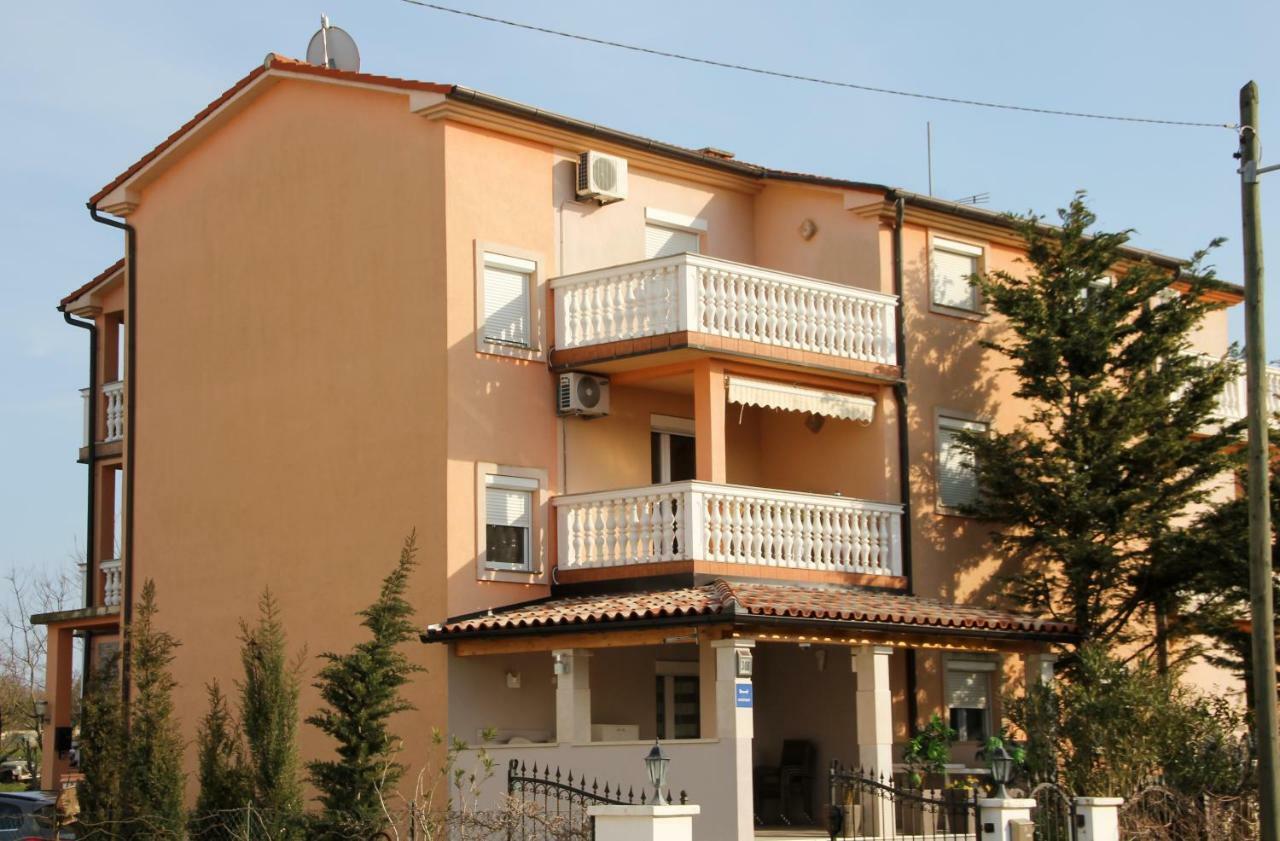 Apartments Dubravka Медулин Экстерьер фото